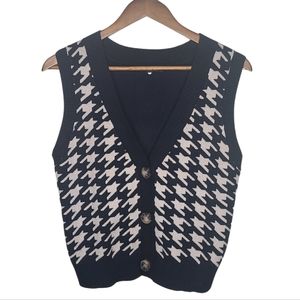 Haute Monde Black and Cream Button Up Vest
